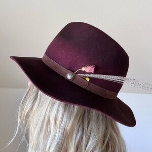 Goorin Bros Burgundy Felt Hat